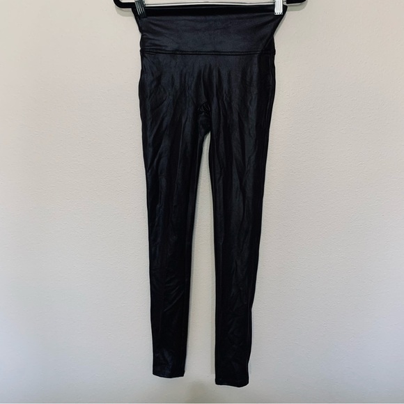 Spanx women’s faux leather leggings black compression shaping size s small - Picture 1 of 3